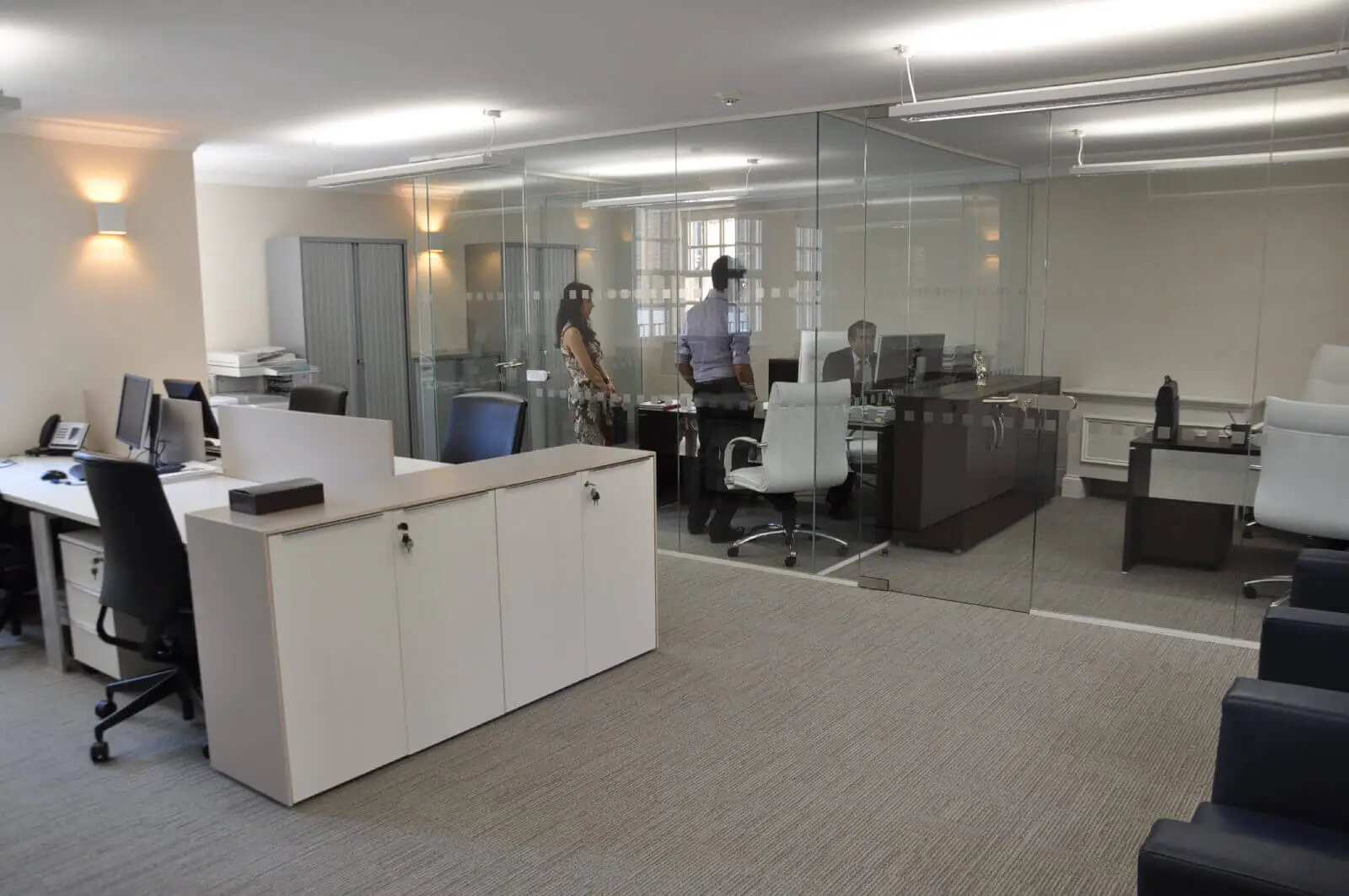 Office space design with Frameless Glass Partitions Screen 13
