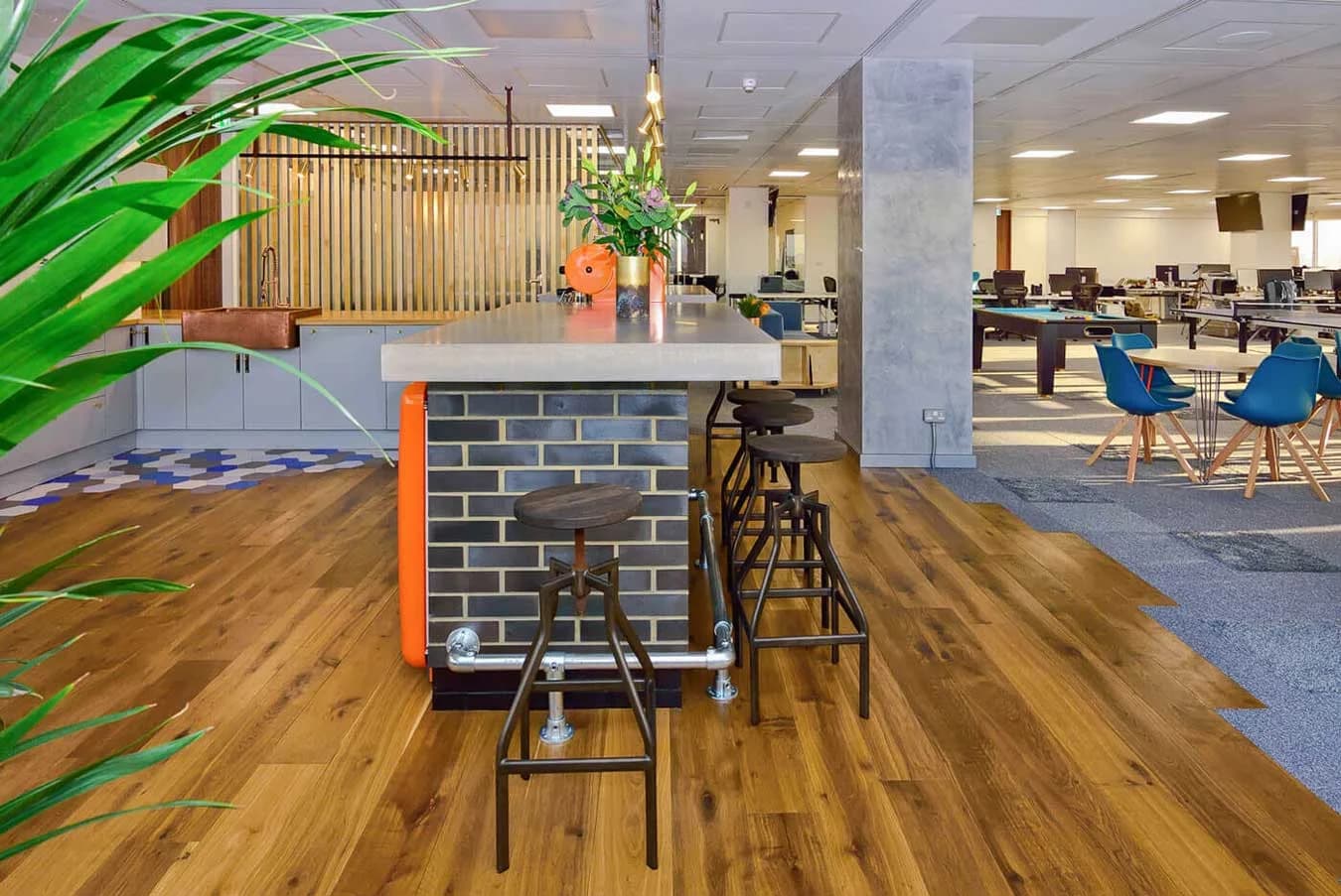 Your Office Lease Ends Soon? Refresh Your Space or Move Out Now