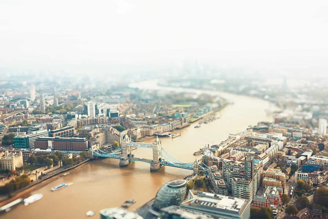 HOW MUCH IT TAKES TO MOVE YOUR OFFICE TO LONDON