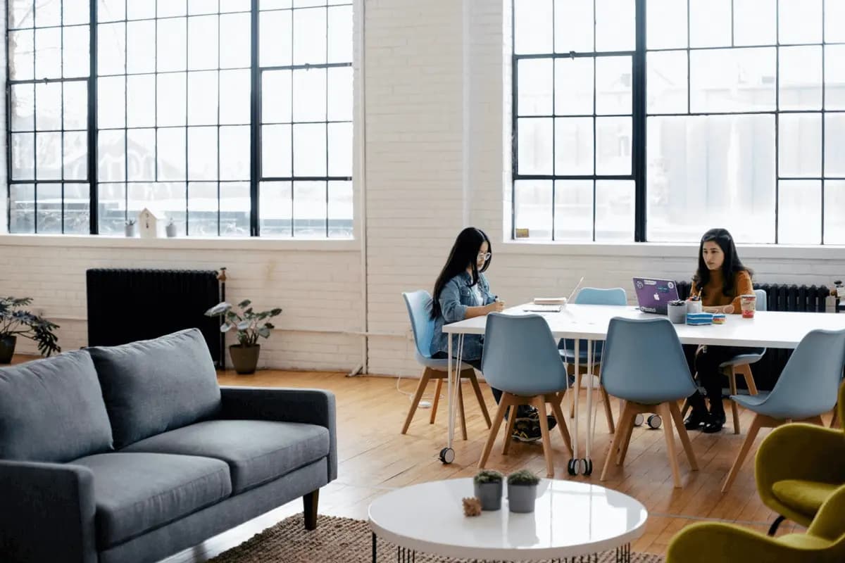 5 Ways to Make Your Office Look Bigger with a New Fit-Out