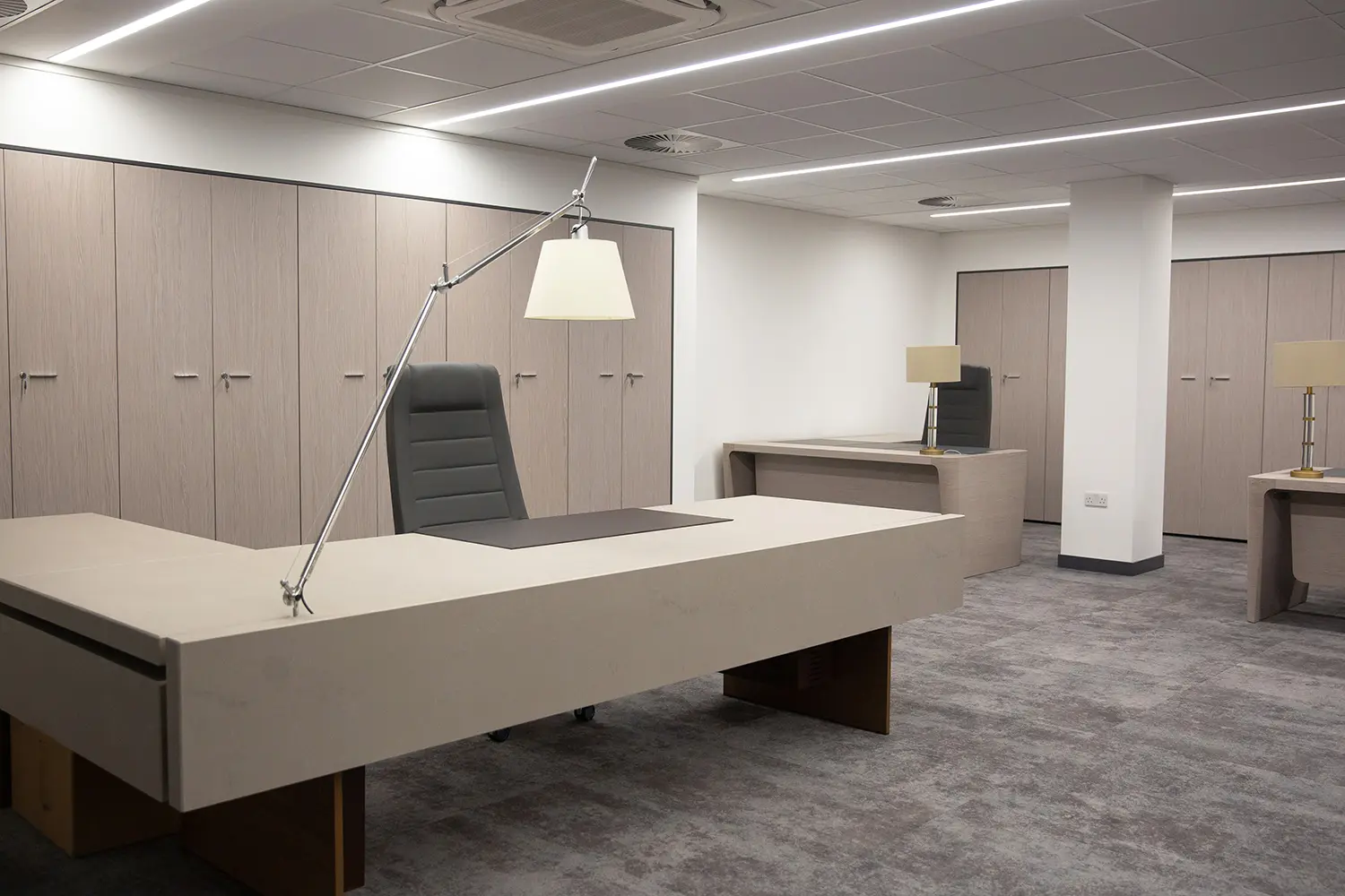 A Luxurious Office Fit Out, London A Luxurious Office Fit Out, London