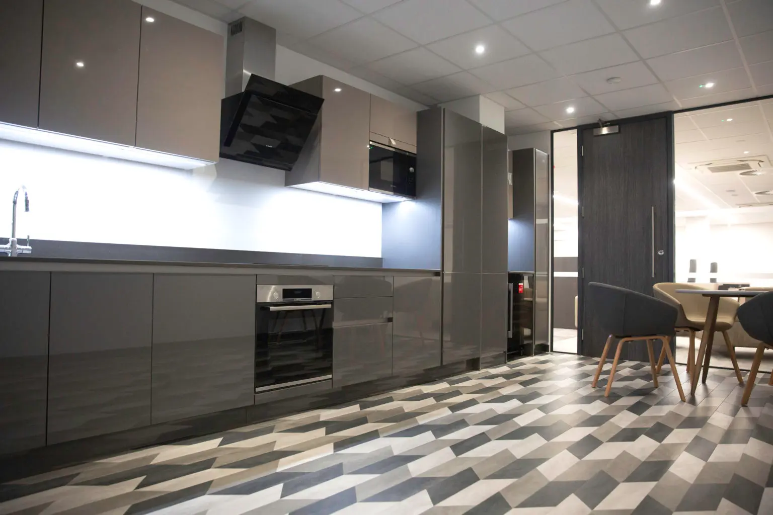Modern Classic Office Furniture, London Modern Classic Office Furniture, London