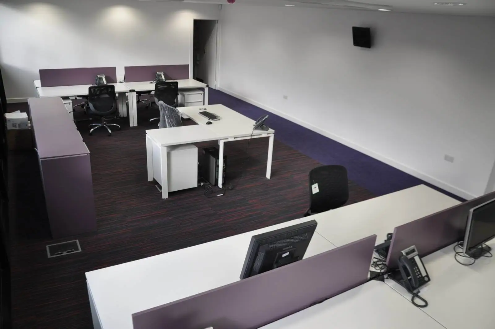 Paradox Fashion Designer Shoes with designer furniture, glass partitions, carpet tile flooring, plasterbaord Ceiling 25 Paradox Fashion Designer Shoes with designer furniture, glass partitions, carpet tile flooring, plasterbaord Ceiling 25