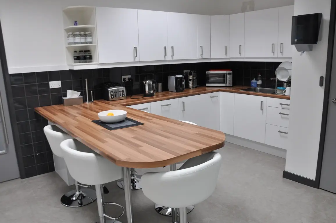 Office Furniture, London Office Furniture, London