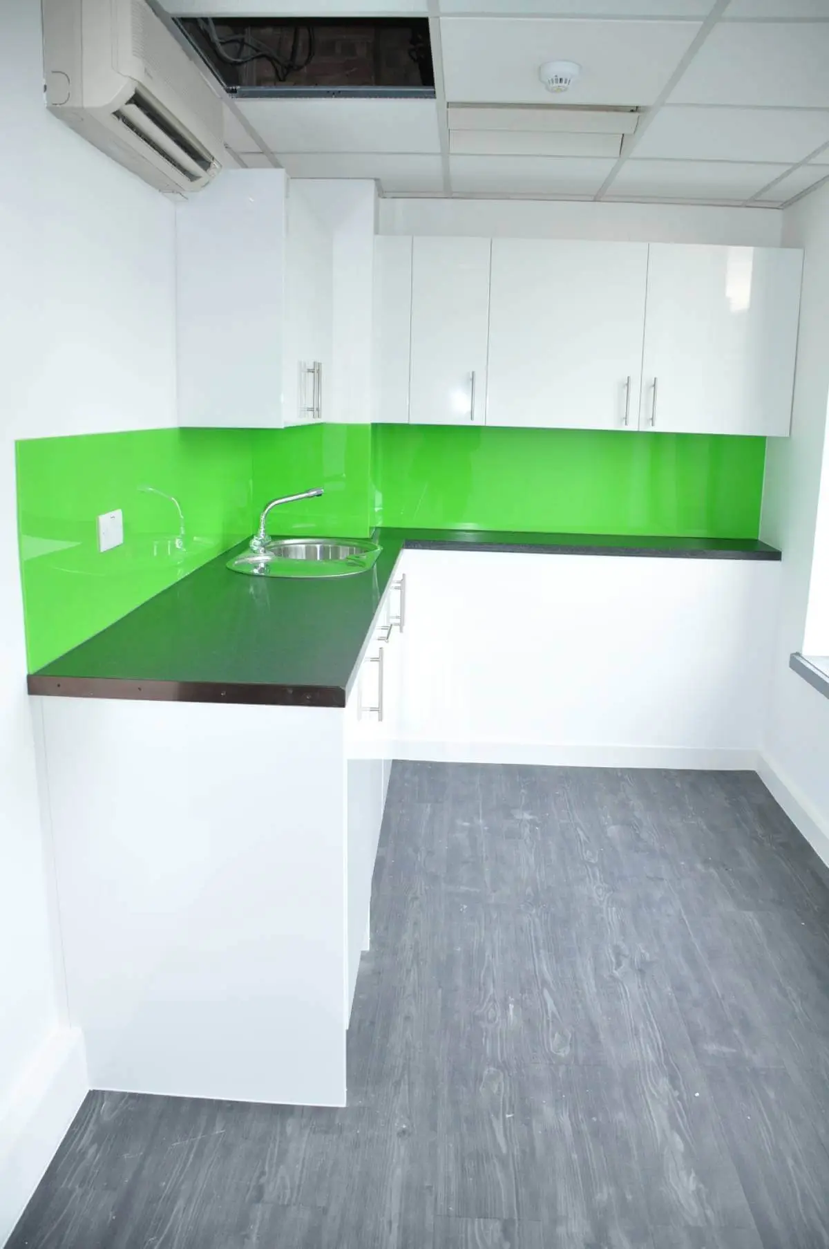Business Cube Serviced offices with designer ceiling, flooring and glass partitions 10