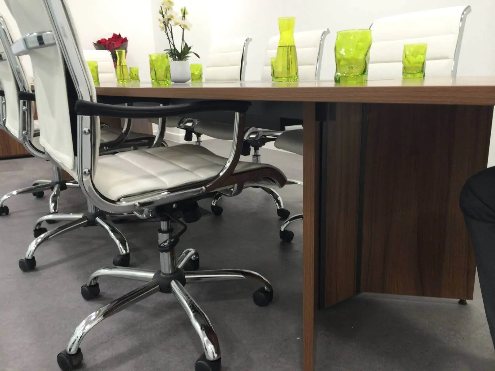 Business Cube Serviced offices with designer ceiling, flooring and glass partitions 17