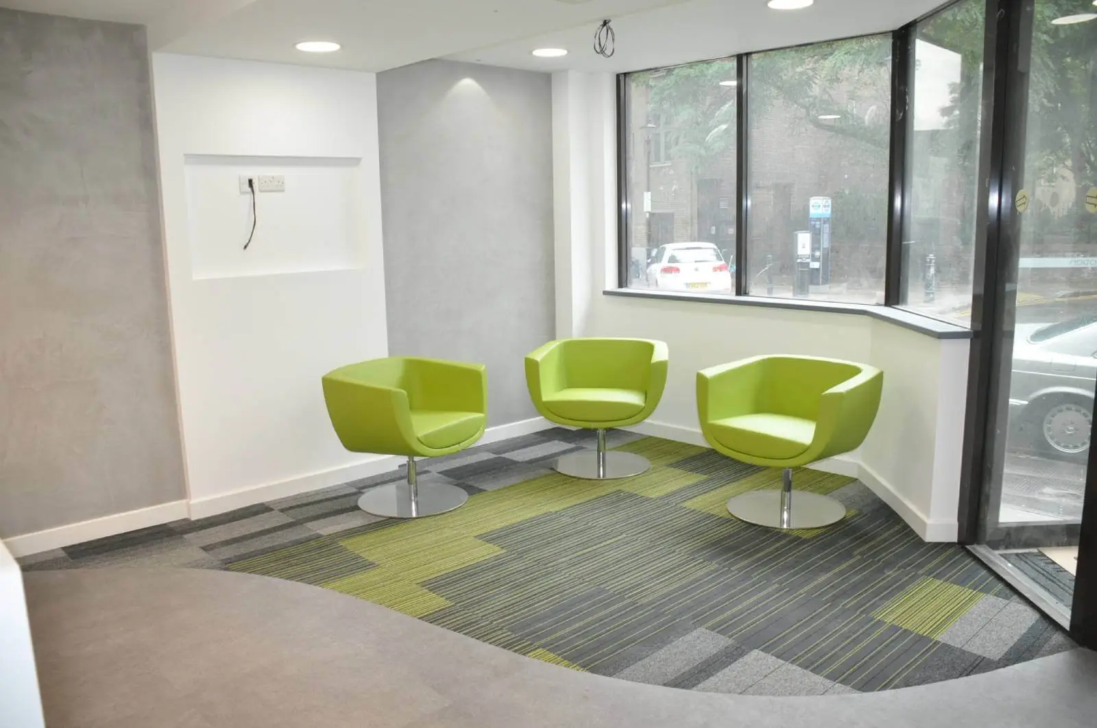 Business Cube Serviced offices with designer ceiling, flooring and glass partitions 5