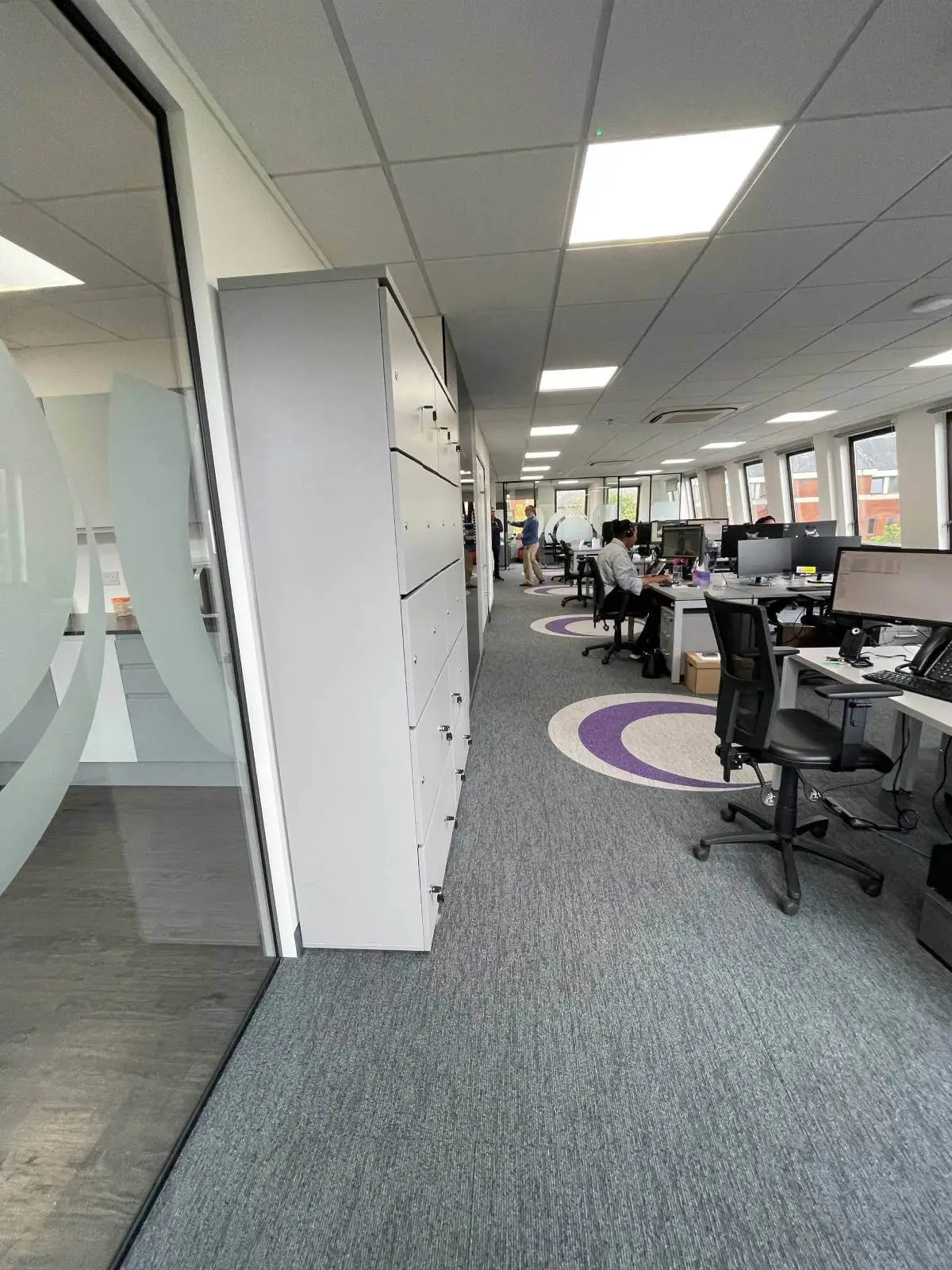 Global Mediation office space with plasterbaord ceiling, designer flooring and glass partitions 15