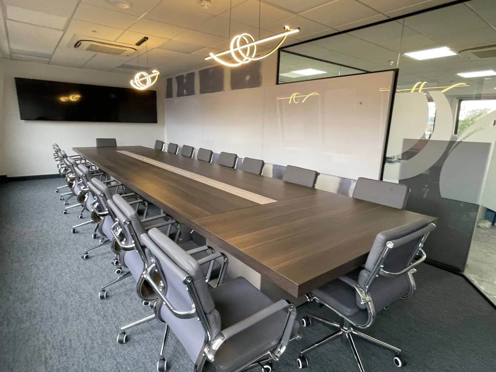 Global Mediation office space with plasterbaord ceiling, designer flooring and glass partitions 5