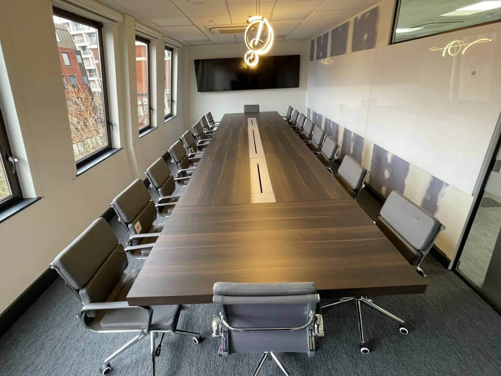 Global Mediation office space with plasterbaord ceiling, designer flooring and glass partitions 6