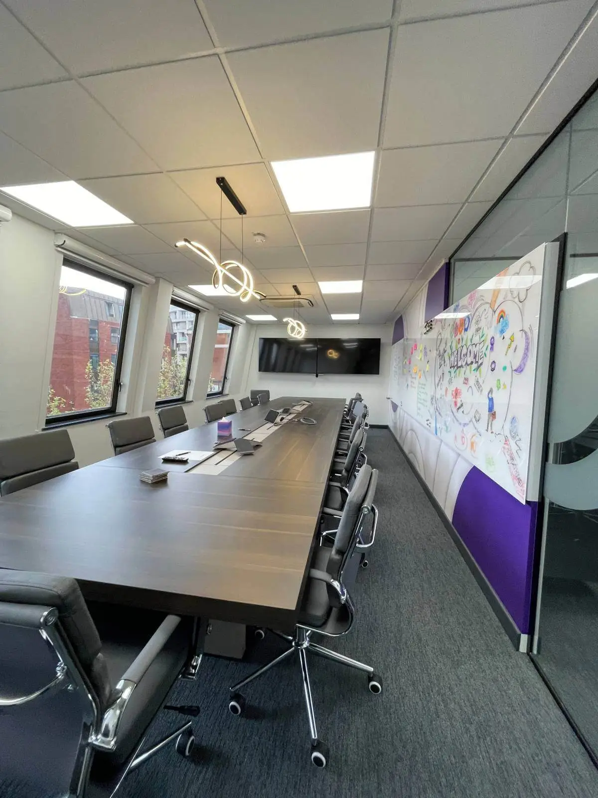 Global Mediation office space with plasterbaord ceiling, designer flooring and glass partitions 9