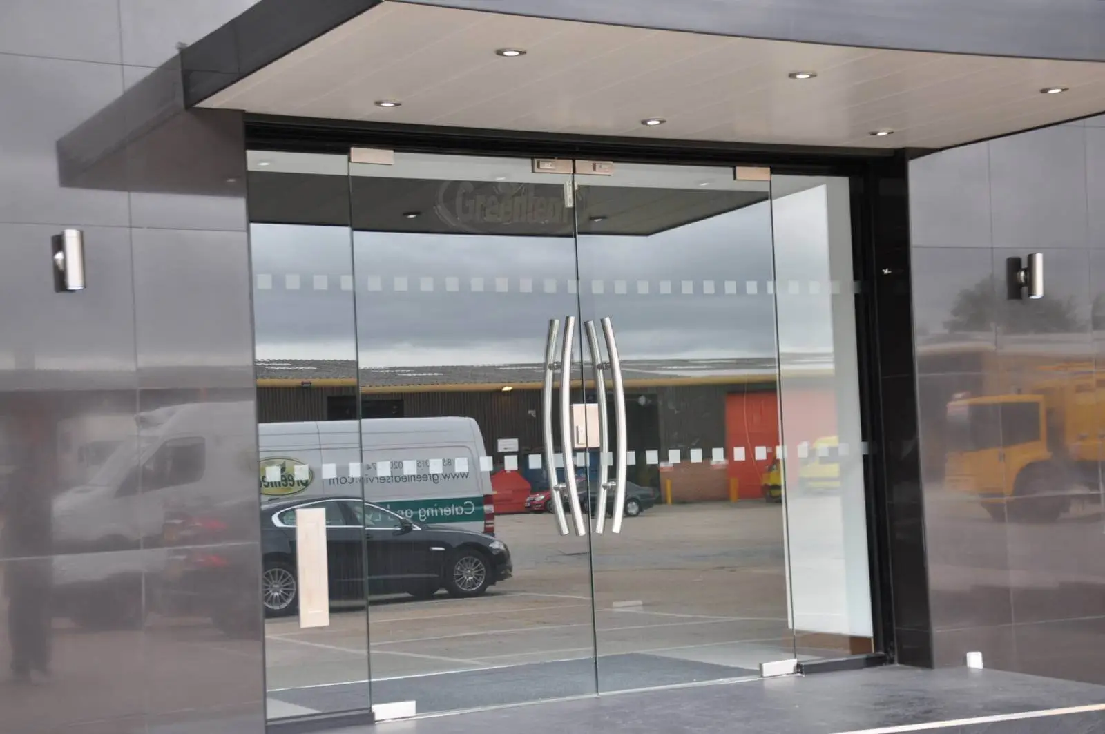 green leaf catering office space with plasterbaord ceiling, designer flooring and glass partitions 23