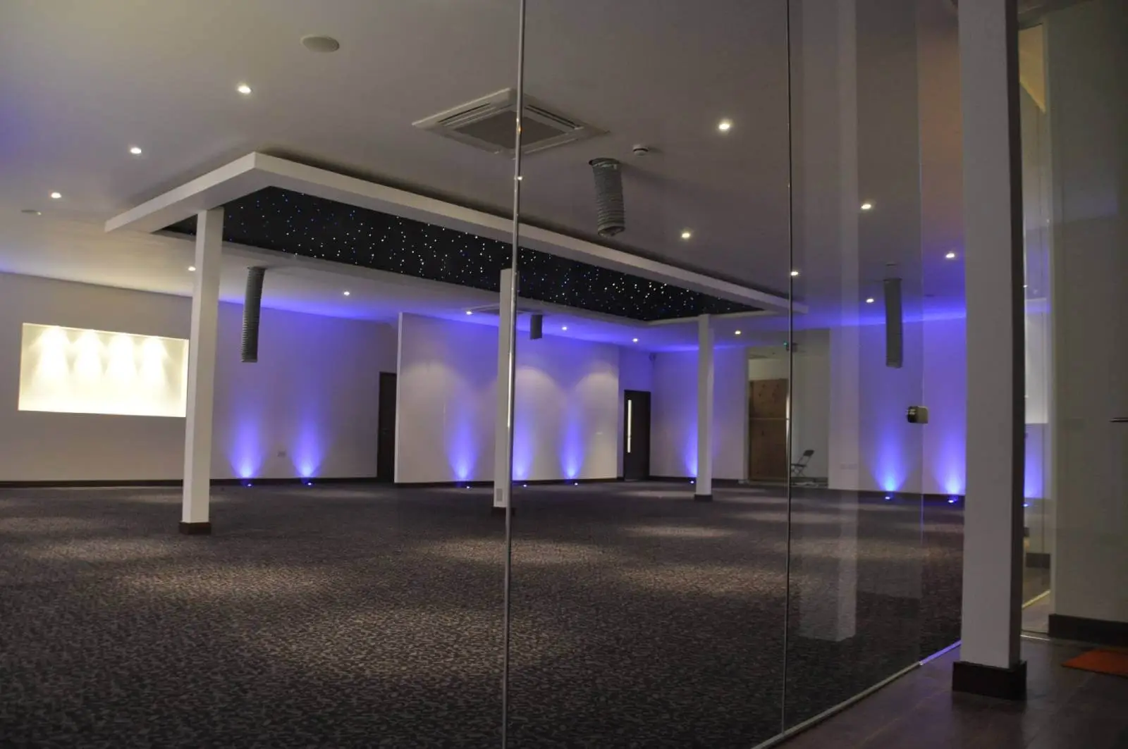 green leaf catering office space with plasterbaord ceiling, designer flooring and glass partitions 24