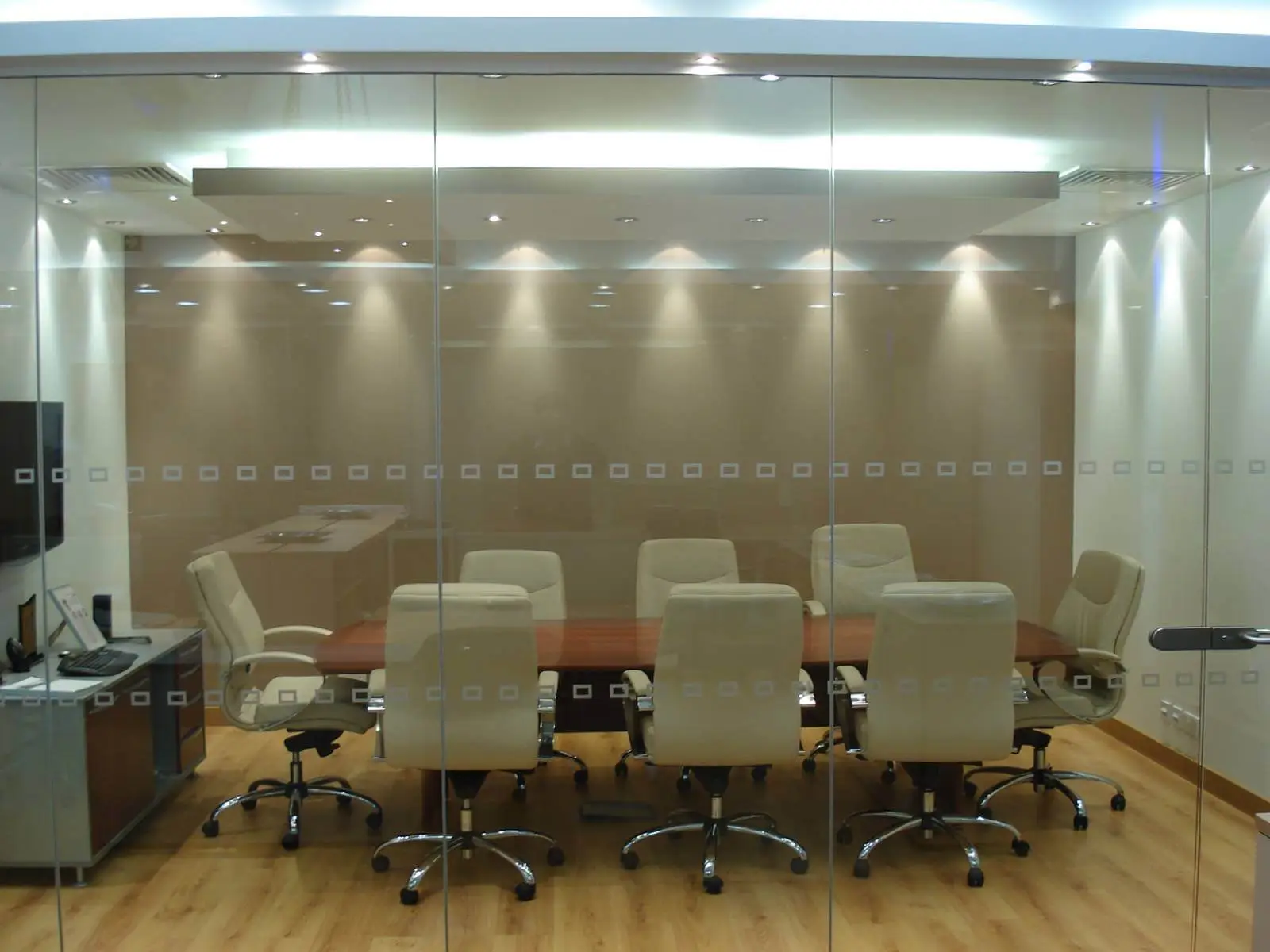 GXI office unit D space design with designer furniture, along with flooring, ceiling, and glass partitions 17