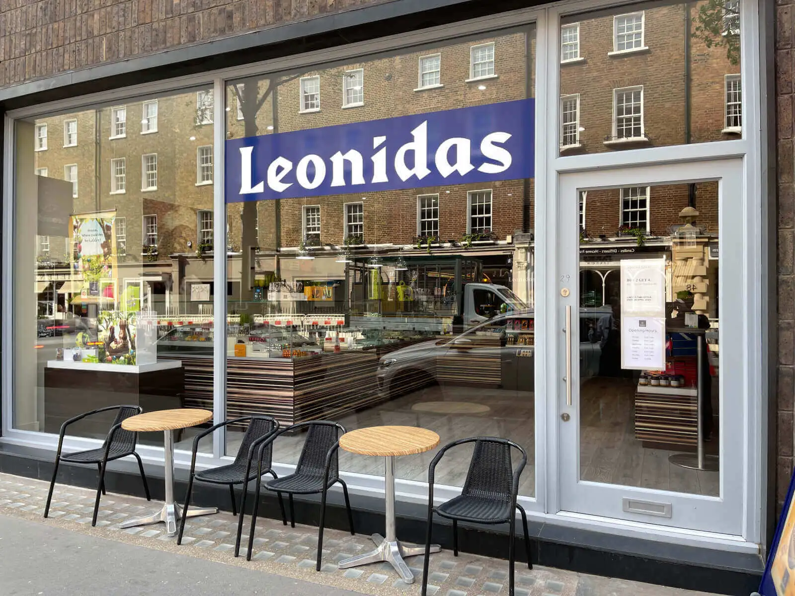 Leonidas shop space design and refurbishment 2