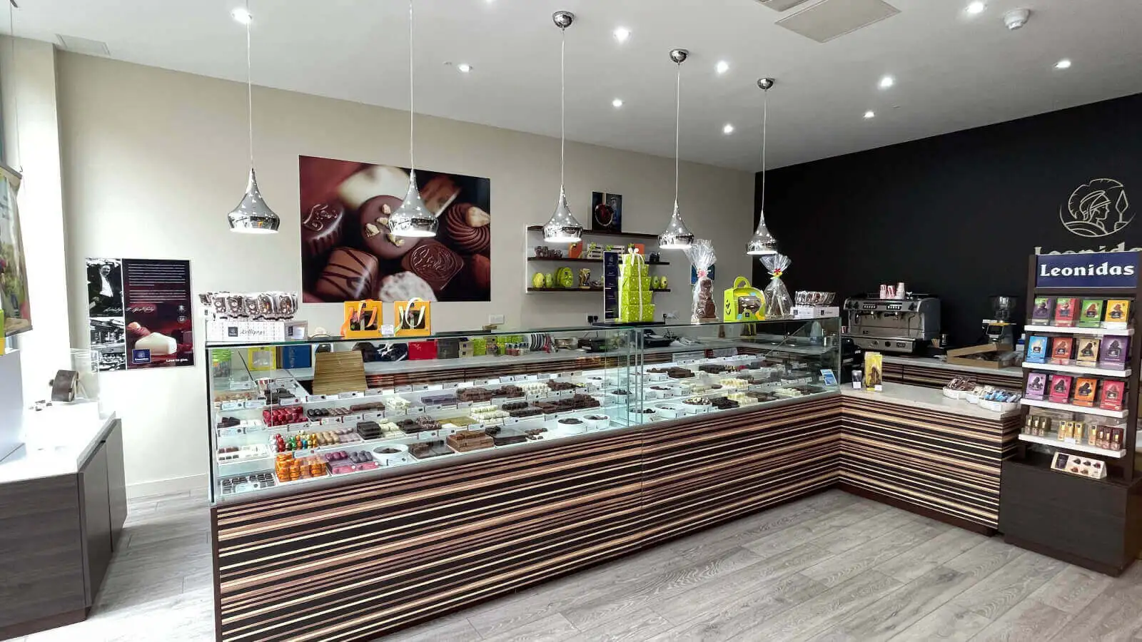 Leonidas shop space design and refurbishment 9