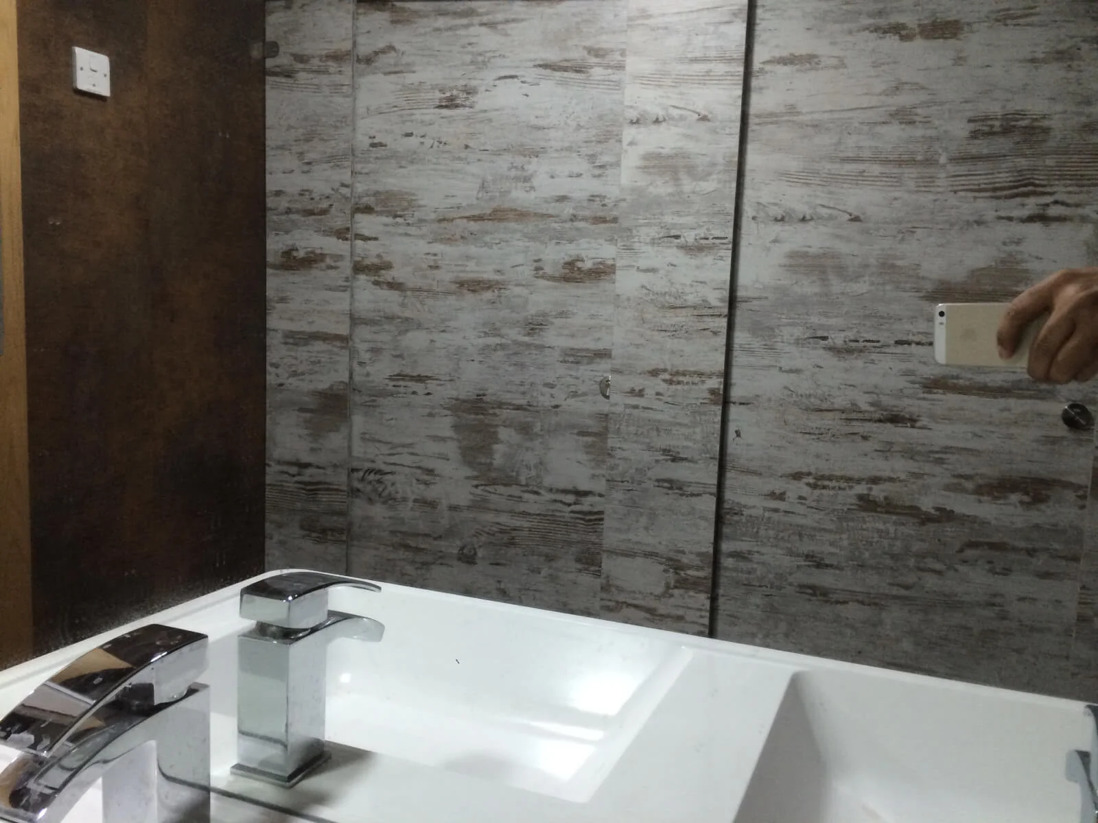 Nasco office space with designer flooring and single glazed solid stud wall glass partitions 40