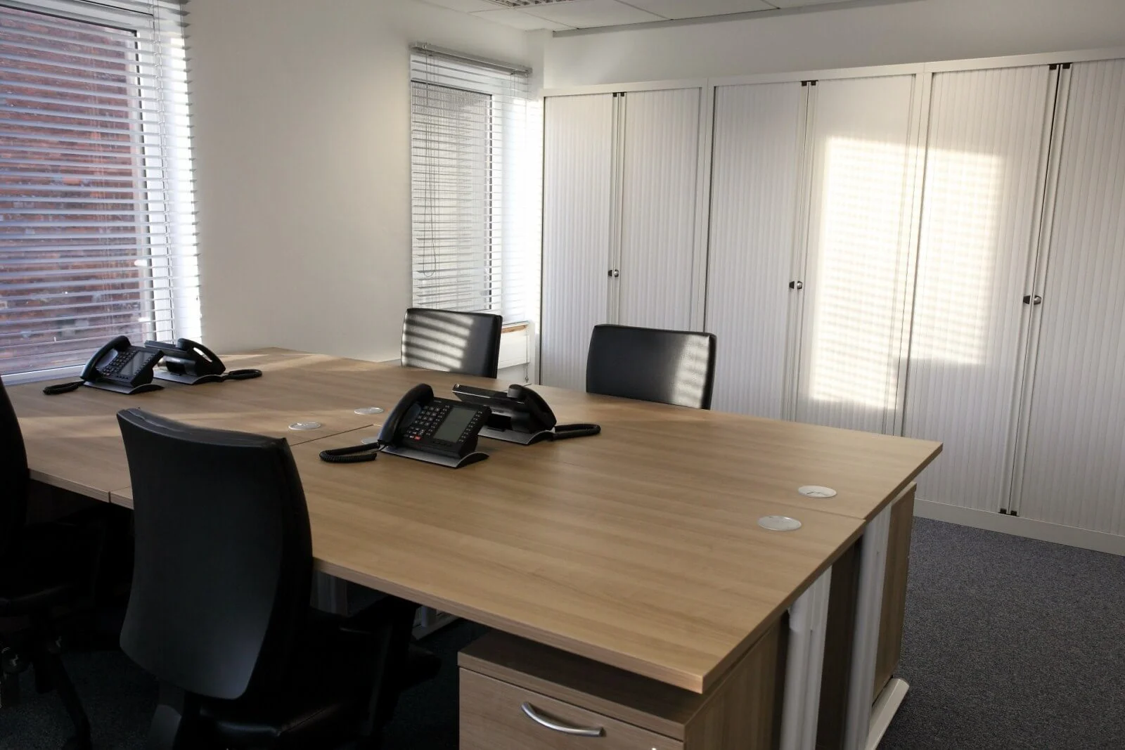 Tempus Court office with single glazed with frameless doors glass partitions and desinger furniture 24