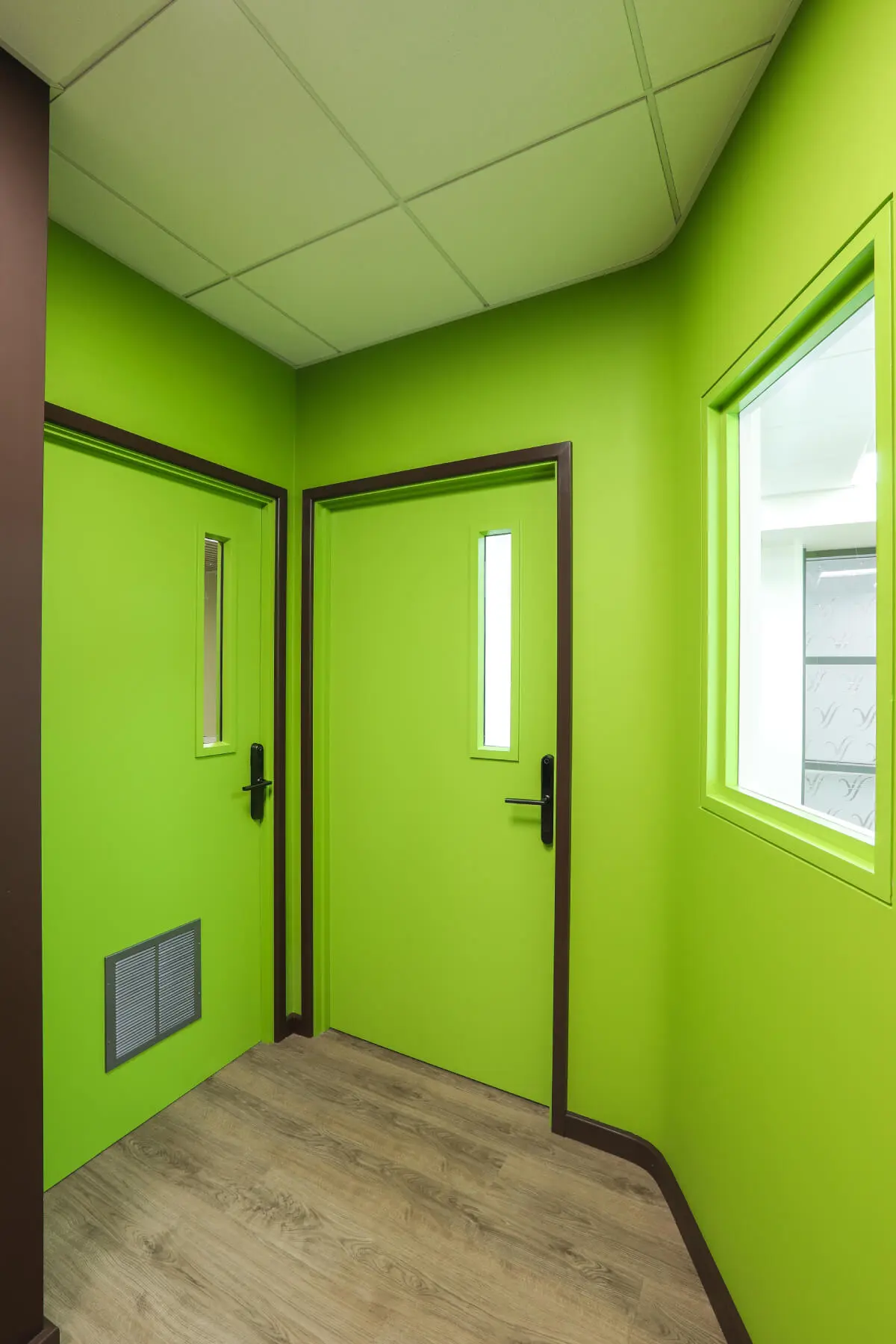 Vanilla Bazaar office space with designer furniture, laminated wood flooring, ceiling and glass partitions 28