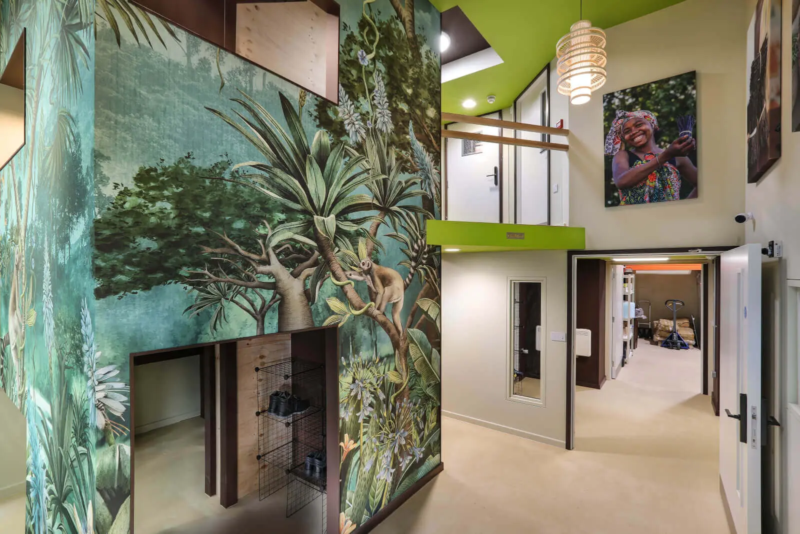 Vanilla Bazaar office space with designer furniture, laminated wood flooring, ceiling and glass partitions 3