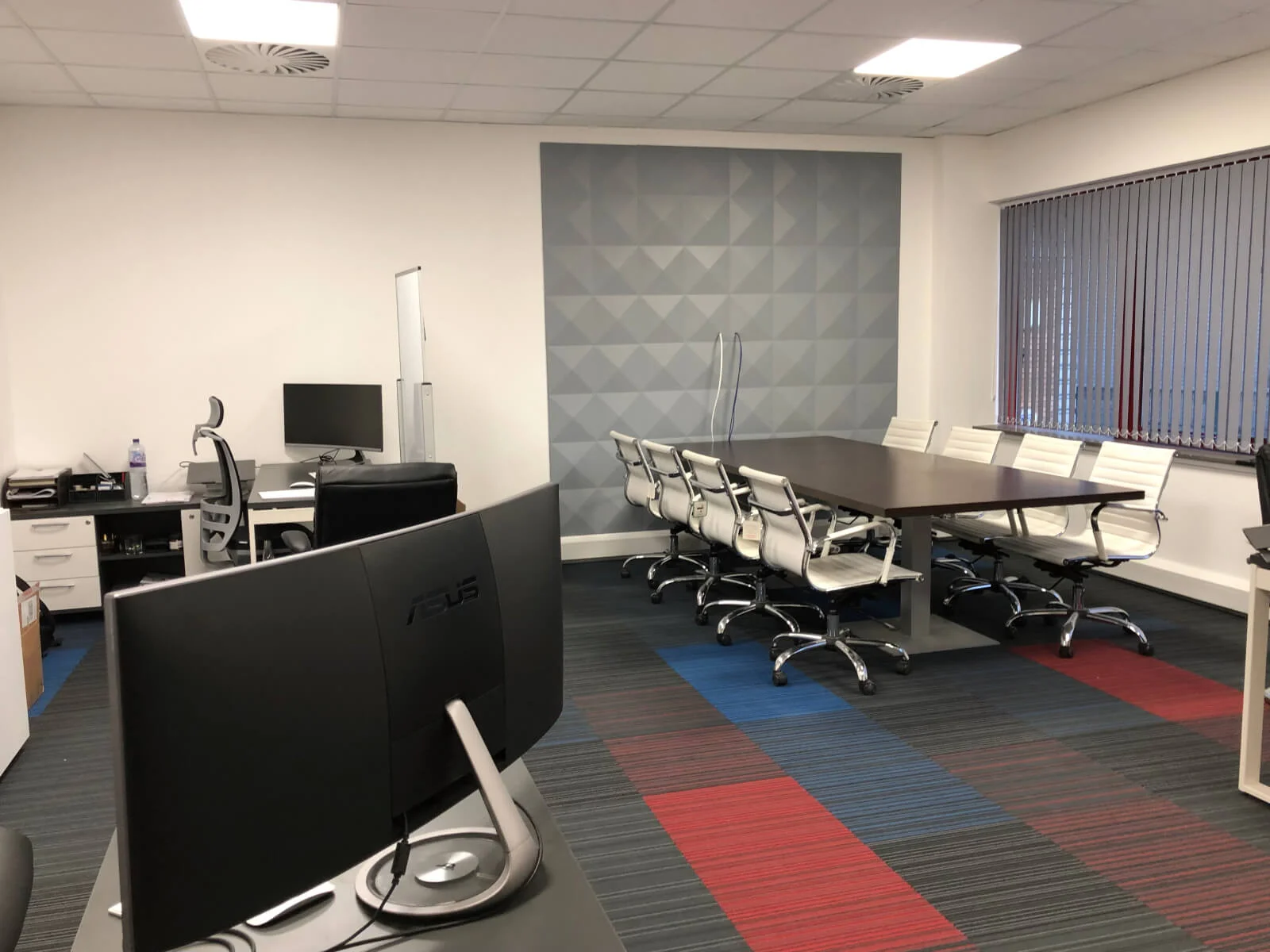 veswas office space with designer furnitures and raised flooring and suspended grid ceiling and glass partitions screen 16