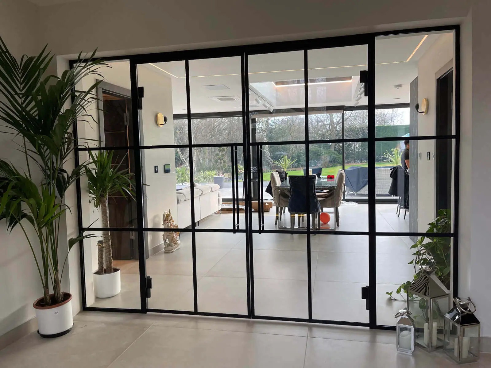 Vish Home black frame single glazed glass partitions 9
