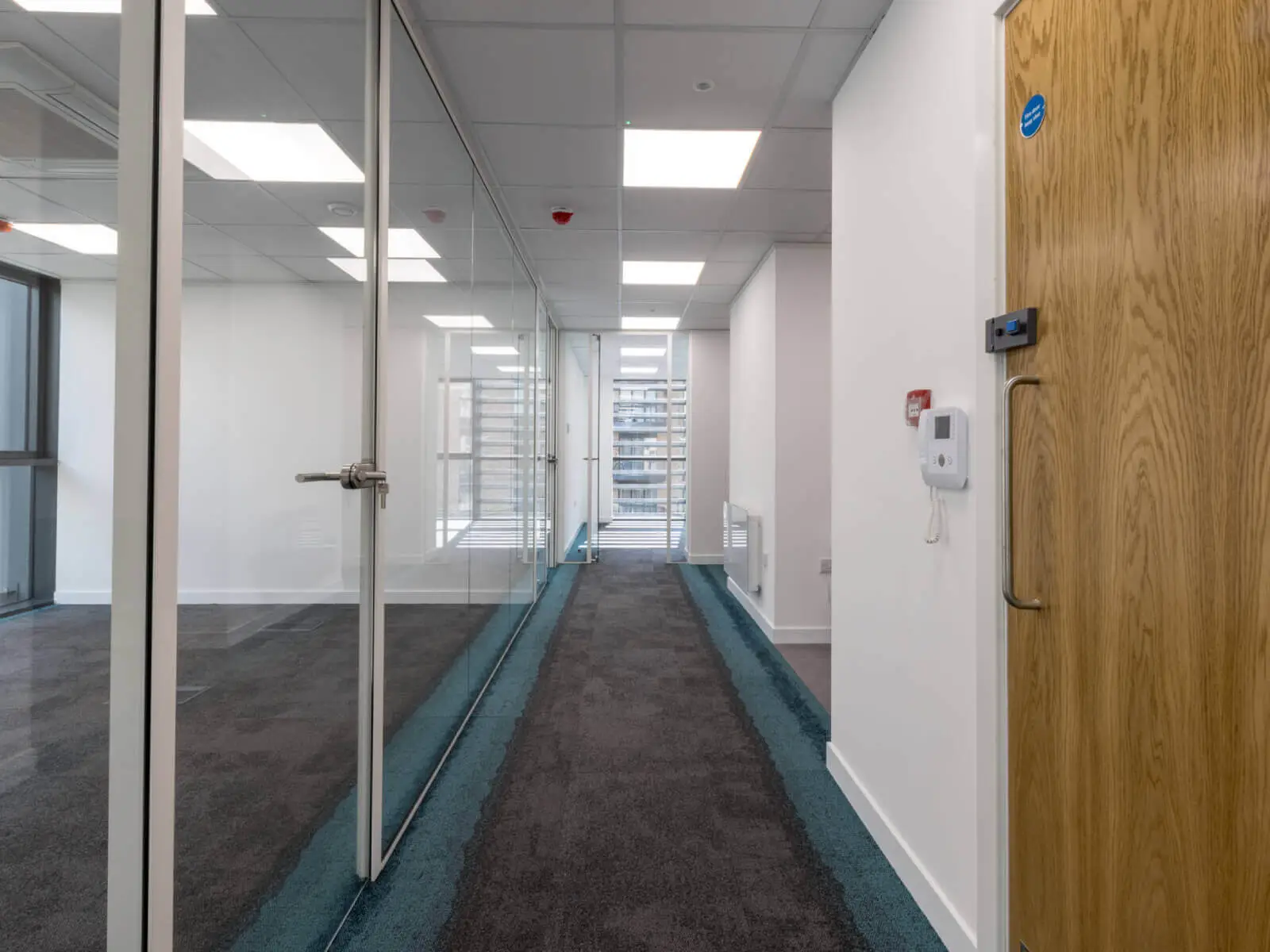 Office space design with Framed Glass Door Partitions Screen 7 Office space design with Framed Glass Door Partitions Screen 7