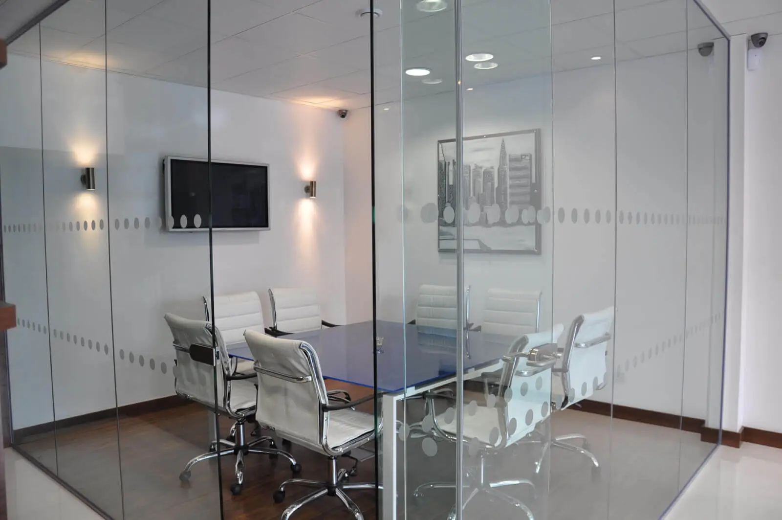 Office space design with Frameless Glass Partitions Screen 14 Office space design with Frameless Glass Partitions Screen 14
