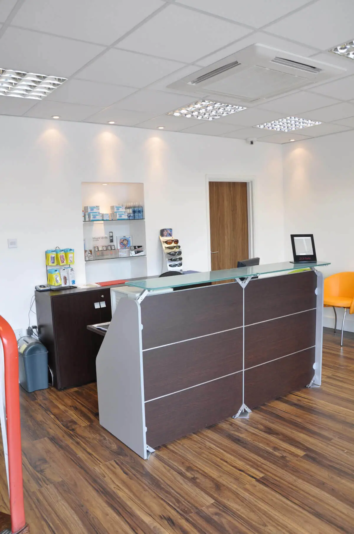 Office space with Laminated Wood Floor 6 Office space with Laminated Wood Floor 6
