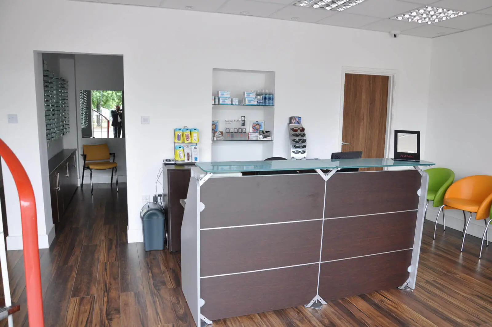 Office space with Laminated Wood Floor 7 Office space with Laminated Wood Floor 7