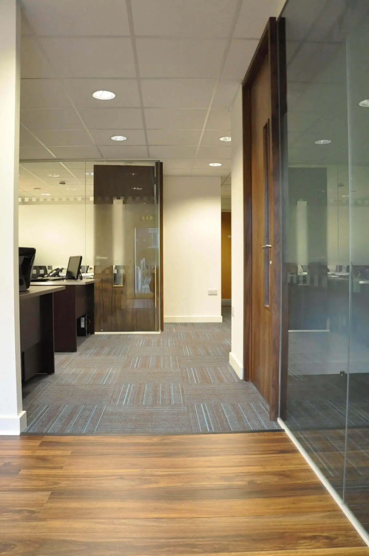 Office space with Laminated Wood Floor Office space with Laminated Wood Floor